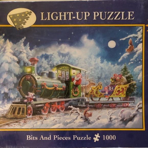 Bits & Pieces 1000 Piece Puzzle NEW Santa’s Train Lights Up & Frame Kit - Picture 10 of 10